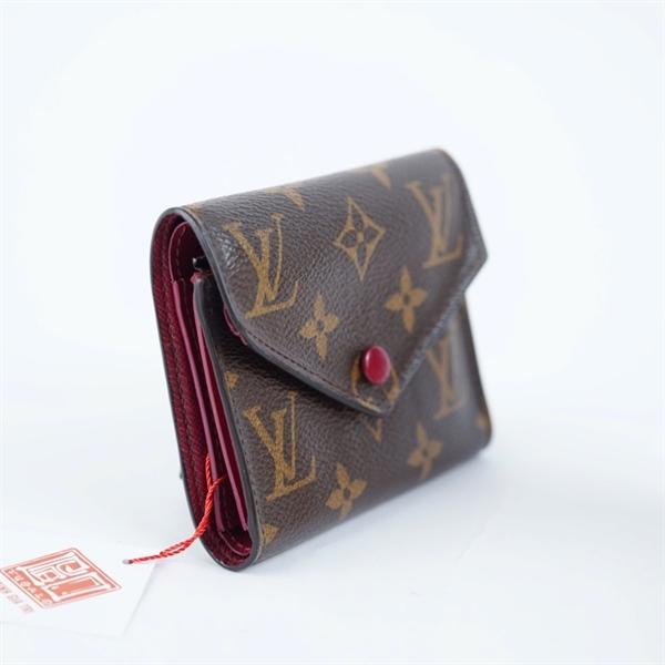 Ví LV hoa nâu nút đỏ (LT) KG+