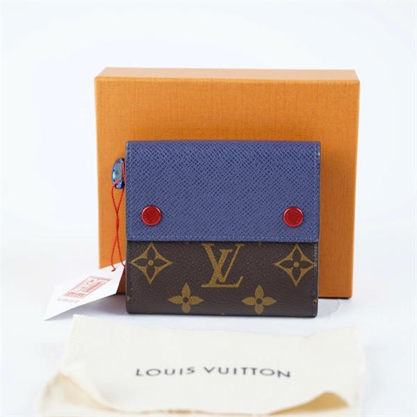 Ví LV hoa nâu nắp xanh (LT) KG+