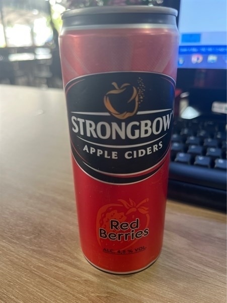 Đồ uống lên men Strongbow Gold Apple vị táo vàng 330ml