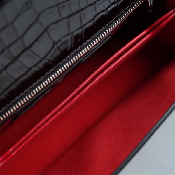 Túi Alexander Mcqueen đen đính đá sz24 KG+