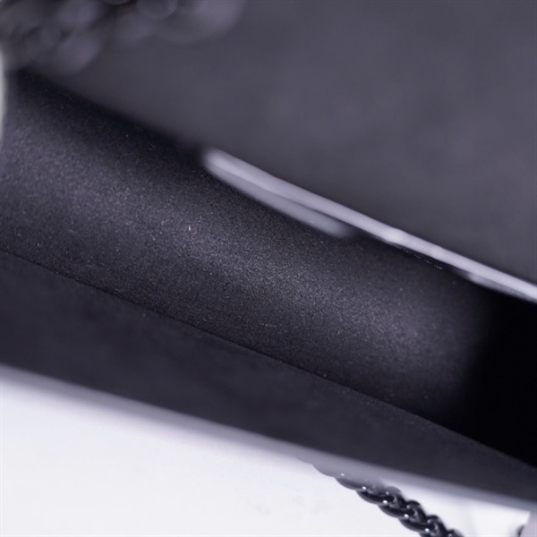 Túi Alexander Mcqeen đen sz19 KG+