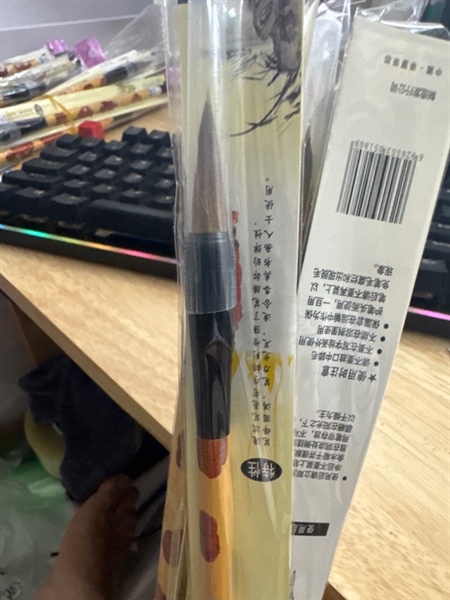 Bút thư pháp tre loang trung