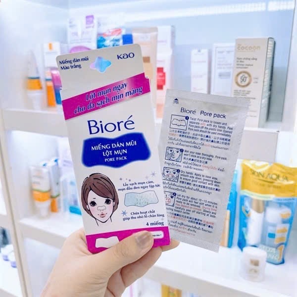 Miếng dán mũi Biore lột mụn pore pack 4 miếng
