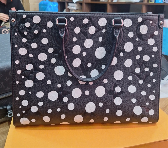 Túi LV Onthego đen chấm bi sz34 (BMC)+