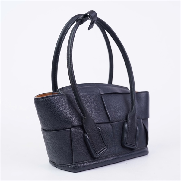 Túi Bottega Venata handle đen sz28 (PN) +