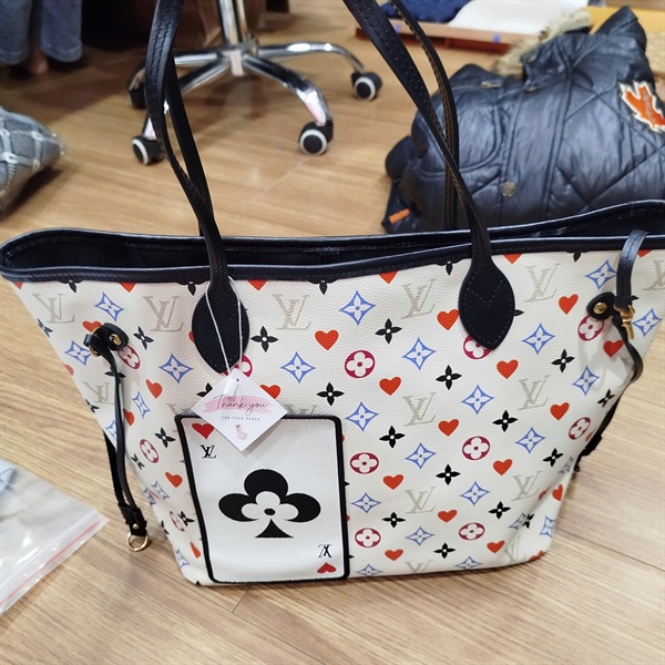 Túi LV Neverfull trắng in hoa kèm ví sz44 (PN) +