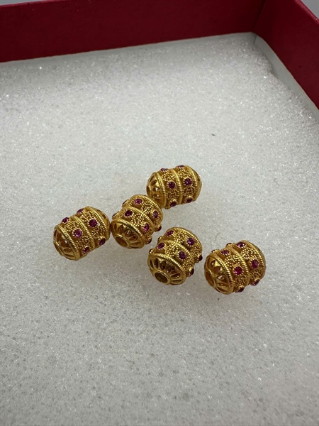 Charm bi vàng đá tím