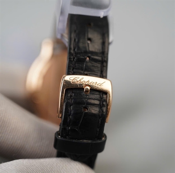 Đồng hồ Chopard đen mặt oval (1832515-5360) sz32 (HC) KG+