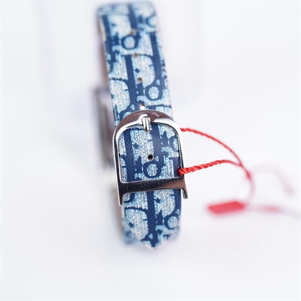 Đồng hồ Dior xanh kèm dây trắng (EN2690) sz20 (PN) KG+