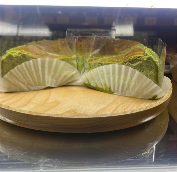 Matcha Basque Cheese Cake 抹茶バスクチーズケーキ