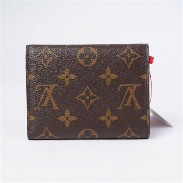Ví LV hoa nâu gập 3 nút hồng (NZ1109) KG+