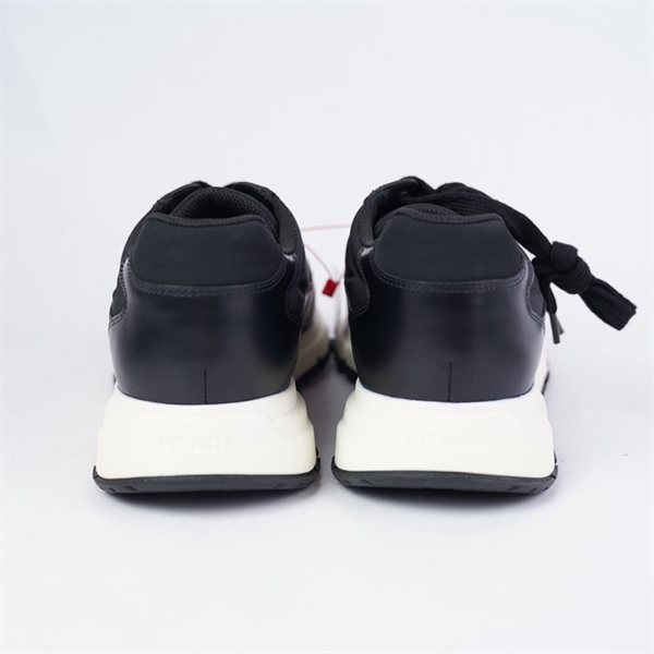Giày Prada đen sz8 (UK) KG+