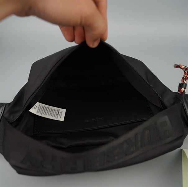 Túi BBR Bumbag đen (CNNORLEADON) sz22 (A-T) KG+