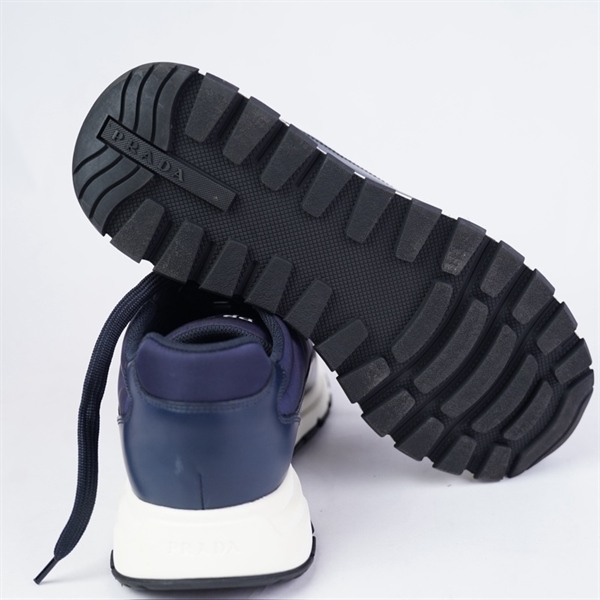 Giày Prada xanh đậm KG+