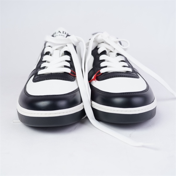 Giày Prada đen trắng sz8 (UK) KG+