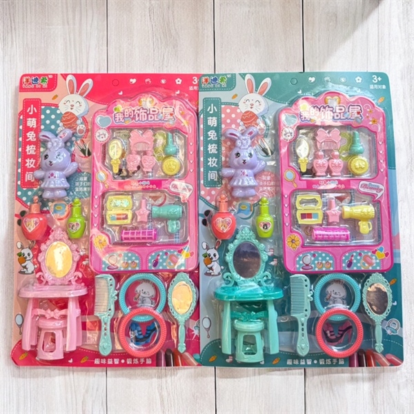 Vỉ trang điểm bàn thỏ