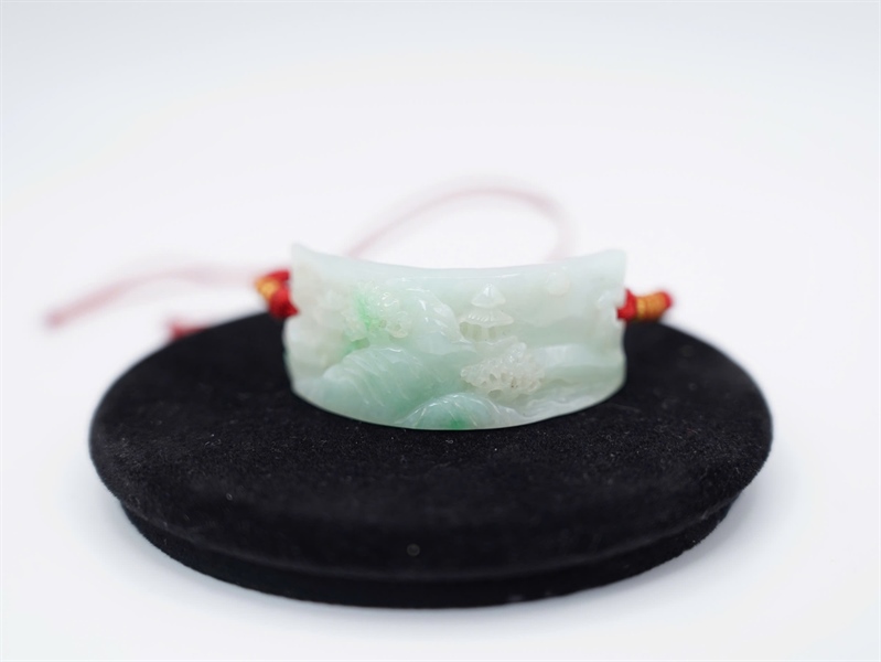 Khánh đeo tay sơn thủy Myanmar KG+