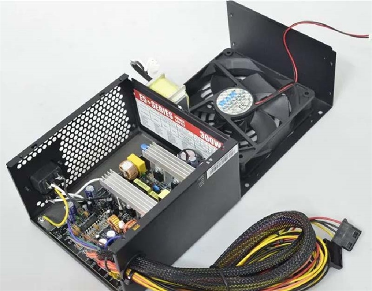 Dịch vụ xả điện tích trên bo mạch chính máy tính đồng bộ (Power Drain)