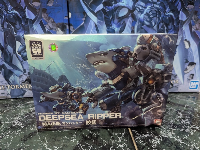 Mua bán (NEW) MODEL KIT NUMBER 57 MANHUNTER DEEPSEA RIPPER