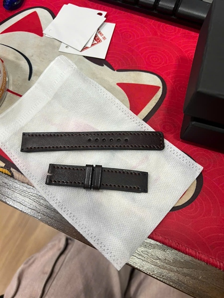 Dây đồng hồ nâu đậm +