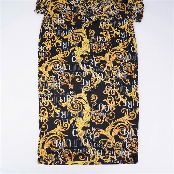 Đầm Versace đen họa tiết vàng (BQ) KG+