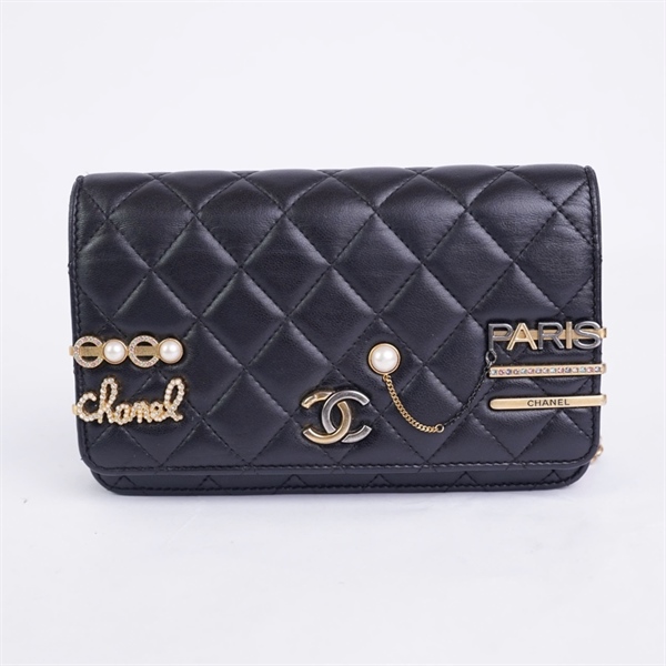 Túi Chanel Woc đen đính charm (NXC9XU69) sz19 (BQ) KG+