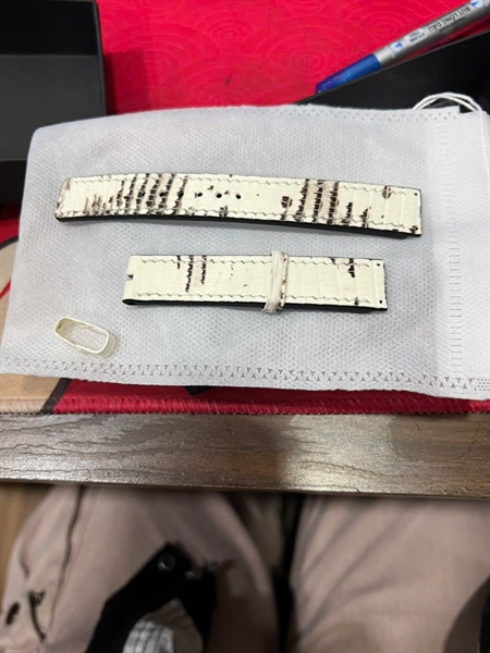 Dây đồng hồ vân trắng +