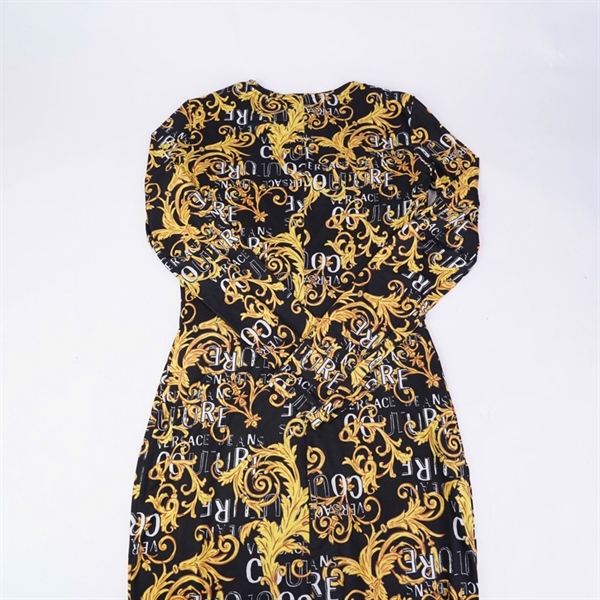 Đầm Versace đen họa tiết vàng (BQ) KG+