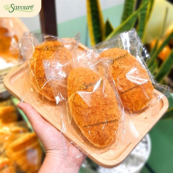 BÁNH MỲ CHÀ BÔNG SỐT BƠ SAVOURE