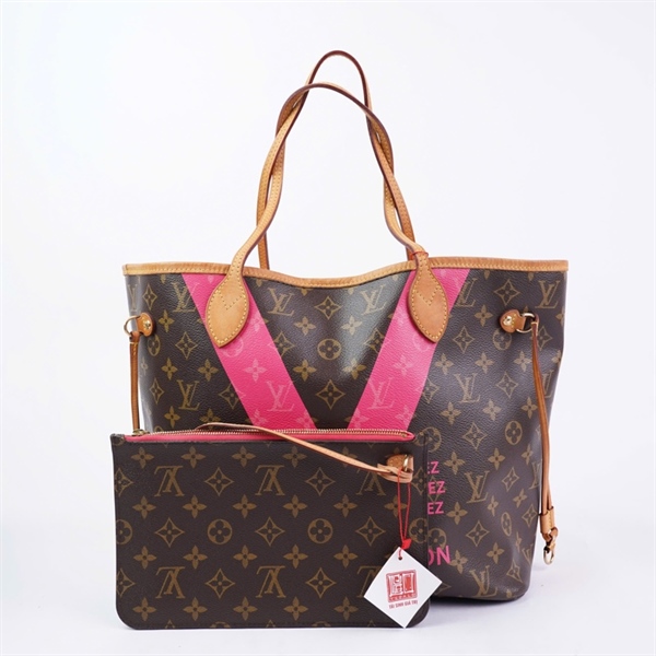 Túi LV Neverfull hoa nâu in chữ hồng kèm ví (CA1175) sz32 (BMC) KG+