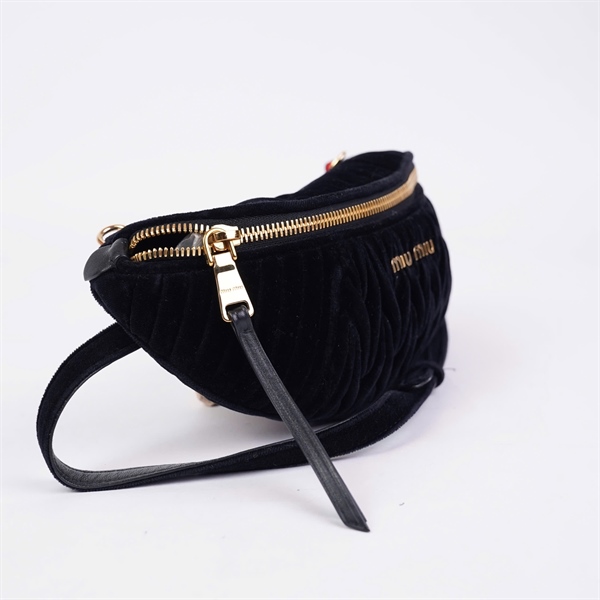 Túi Miu Miu Bumbag đen sz15 (miệng túi 22cm) (A-T) KG+