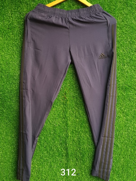 Adidas ກົມ