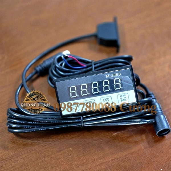 Đồng hồ nghiêng độ Cưa bàn trượt 36*74mm