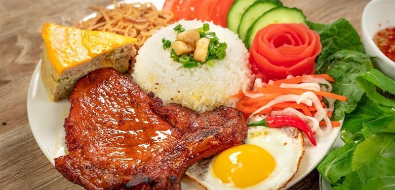 TẤM CƠM VĂN PHÒNG