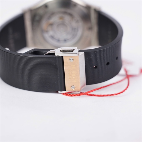 Đồng hồ Hublot viền vàng đính kim dây đen kim độ (857784) sz44 (HC) KG+