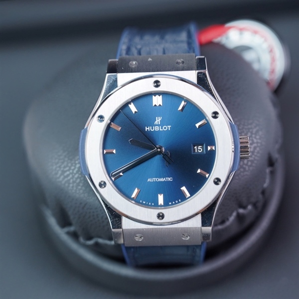 Đồng hồ Hublot dây xanh đen (1479003) +