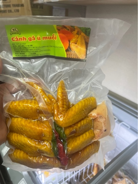 Cánh gà ủ muối