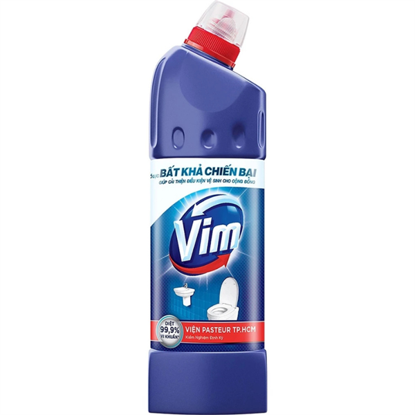 Chai nước tẩy bồn cầu Vim duyệt khuẩn xanh biển chai 880ml