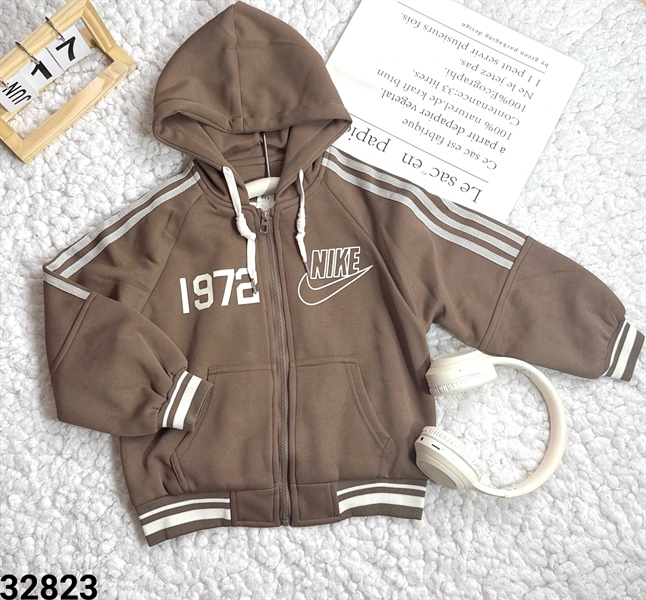 32823-Áo Khoác Có Mũ Nâu số 1972