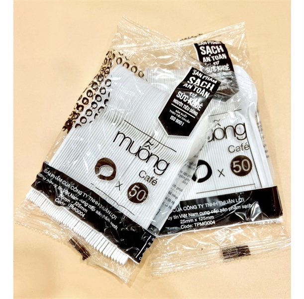 Muỗng nhựa bánh kem 50c