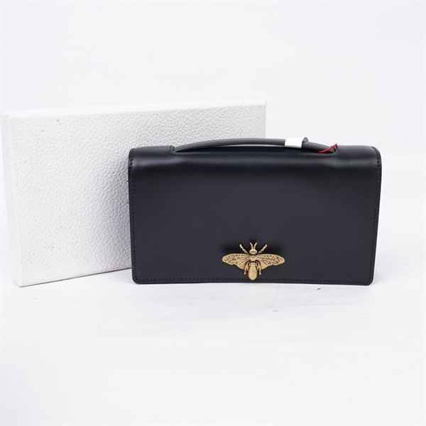Túi Dior Clutch đen khóa con ong (11-MA-0137) sz18 (A-T) KG+