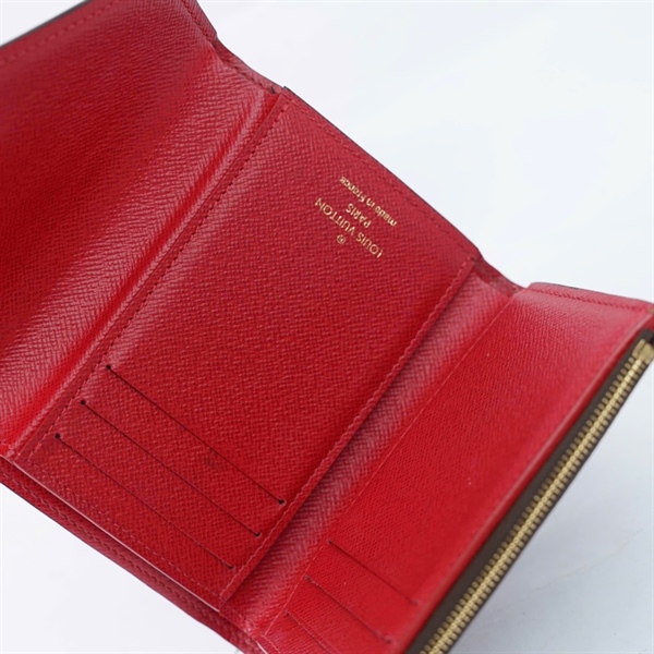 Ví LV ô vuông nâu gập 3 nút đỏ (LT) KG+