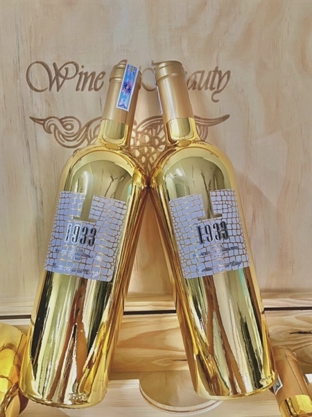 RƯỢU VANG 1993 VÀNG 750ML