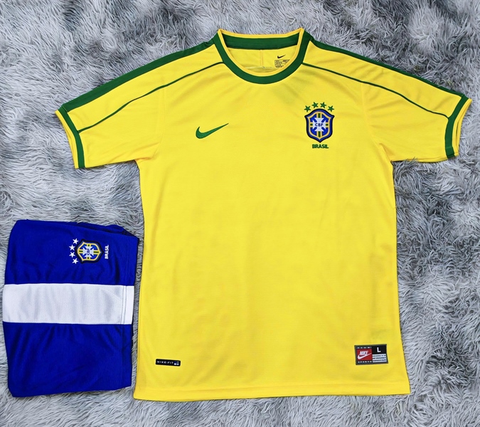 ĐT Brazil Home trẻ em 1998