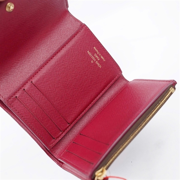 Ví LV hoa nâu nút tím (SP1117) (LT) KG+