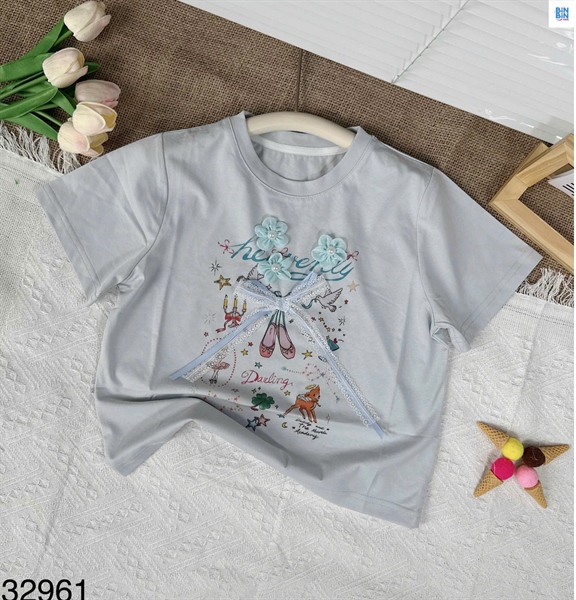 32961- Áo thun đính nơ xanh trắng