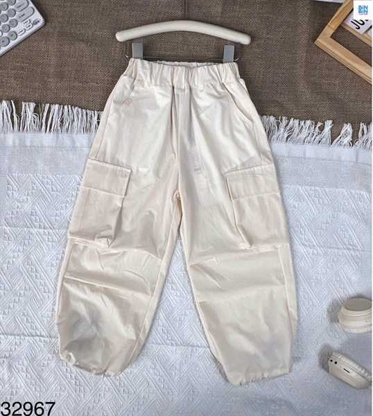 32967- Quần dài túi hộp be rút dây