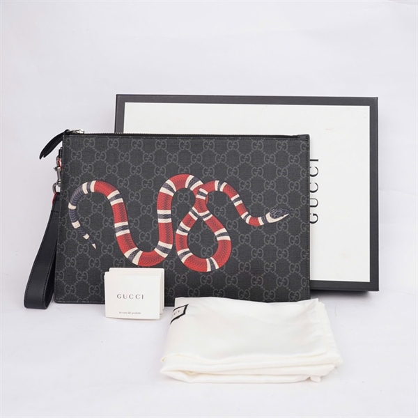 Túi GG Clutch đen in hình rắn (473904-572353) KG+