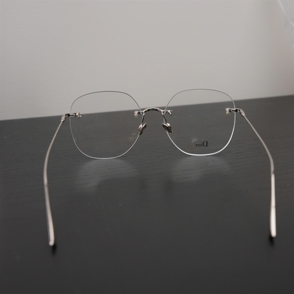 Kính Dior bạc 010 145 (A-T) KG+