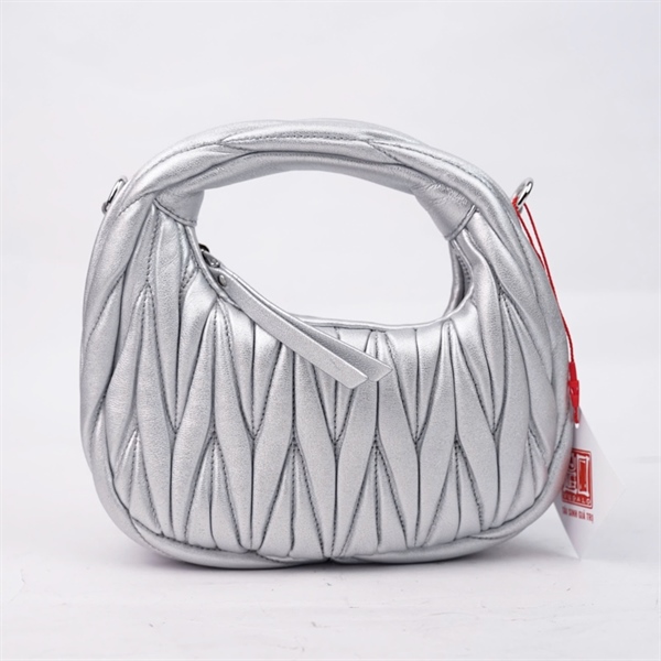 Túi Miu Miu bạc sz16 (TL) KG+